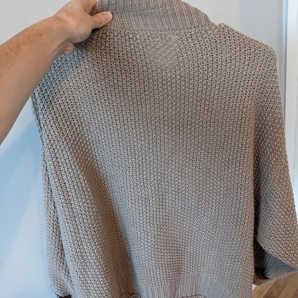 Miracle sweater - nwt - Picture 4 of 8